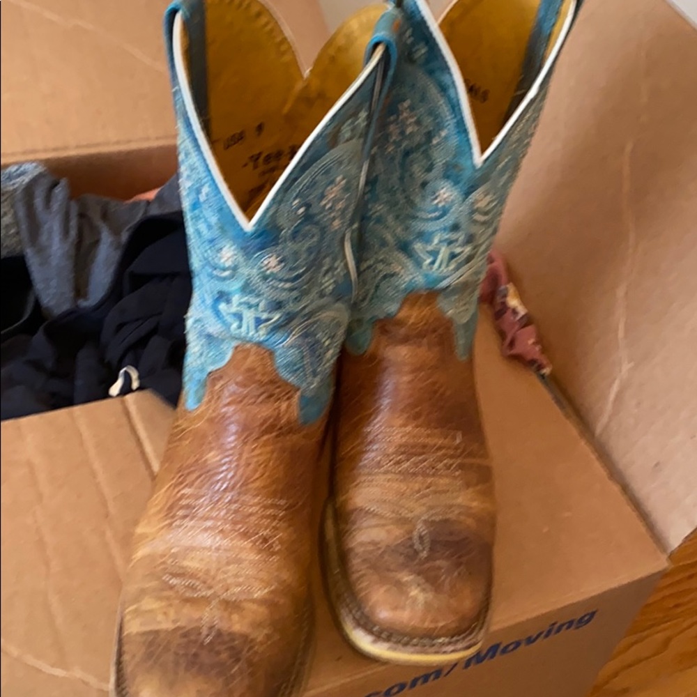 COPY - Tin haul women’s 9 cowboy boots